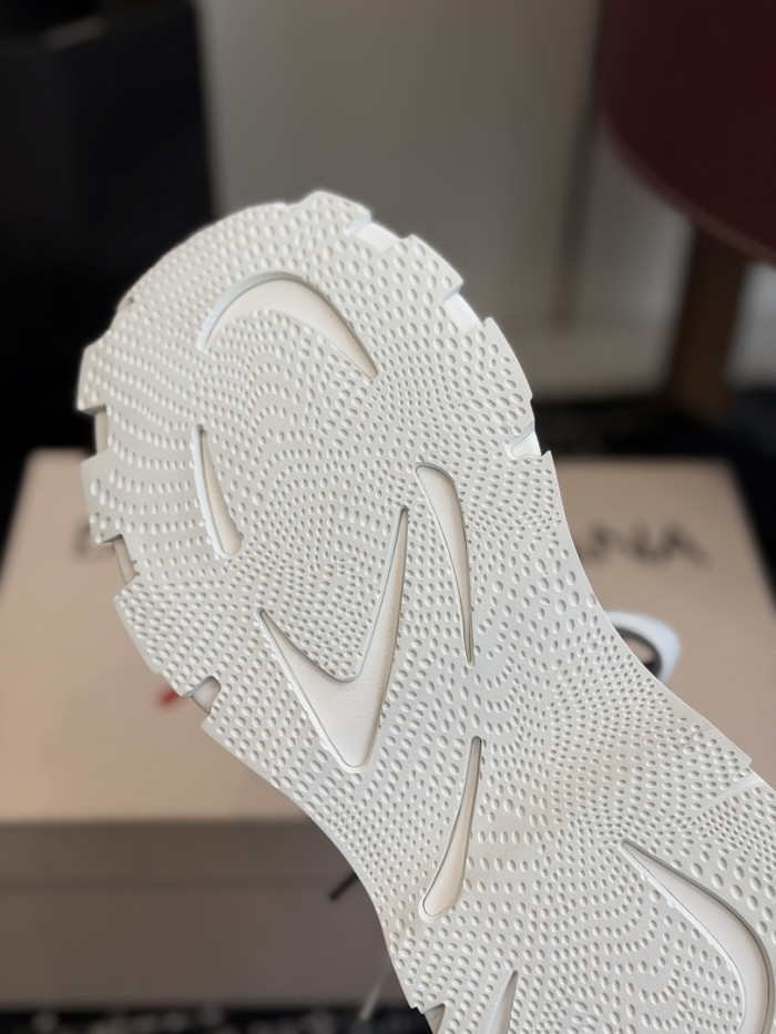DG SNEAKER