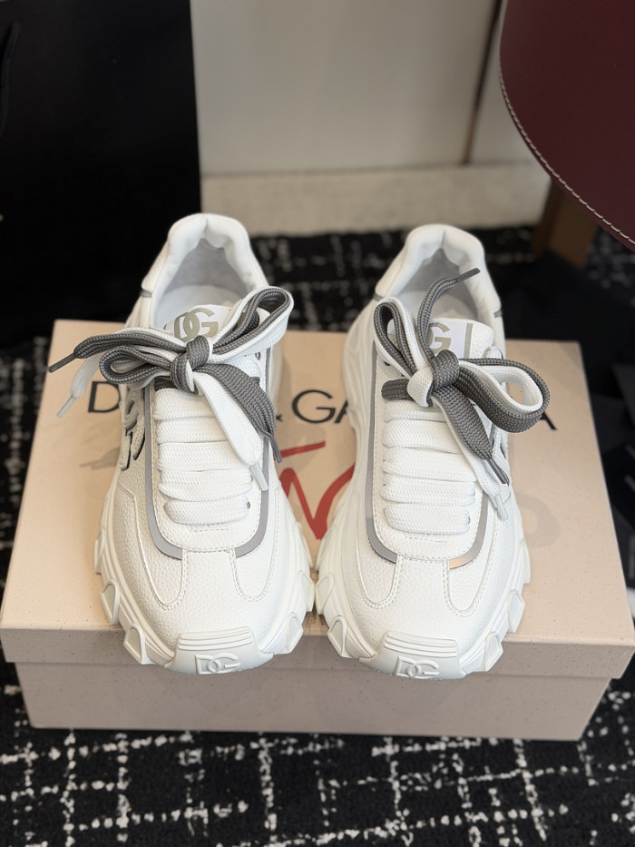 DG SNEAKER