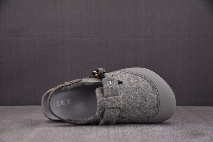 DIOR SANDAL 11