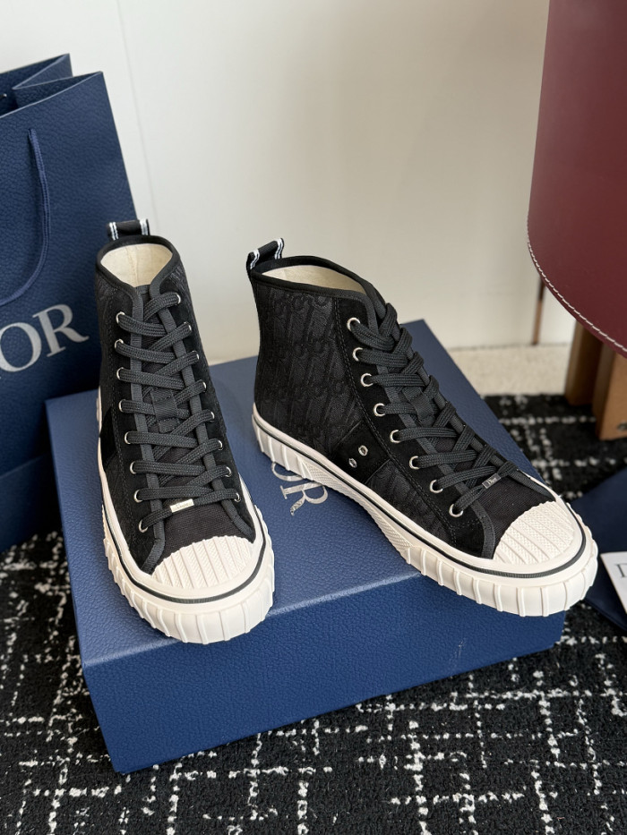 D10r B23 SNEAKER-015