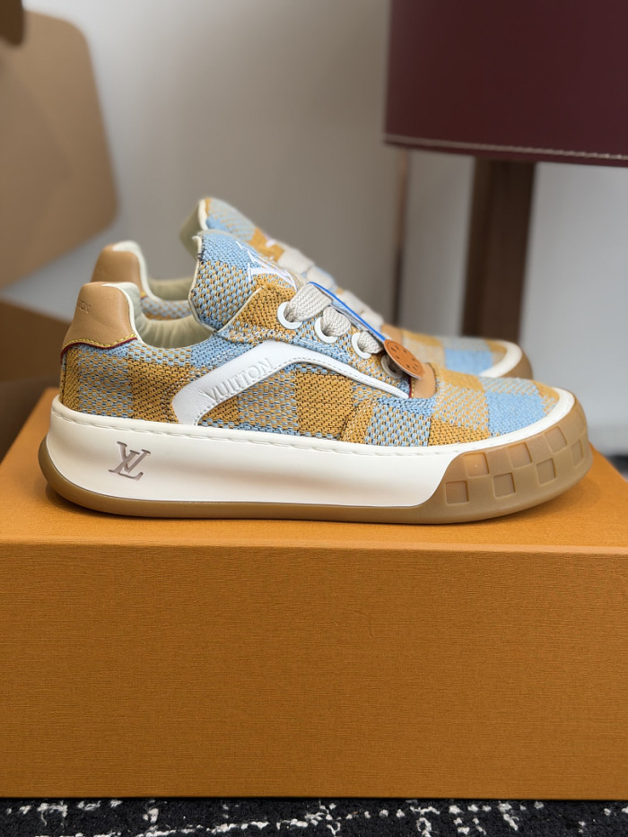 LV snekaers 301