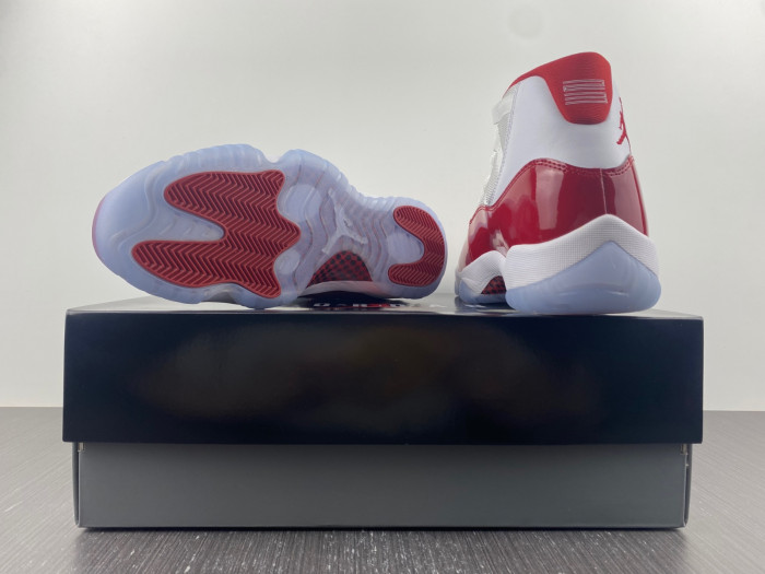 jordan 11 retro cherry (2022)- ct8012-116