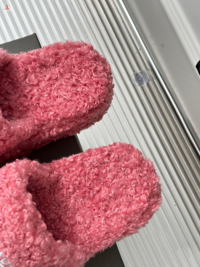 Balenciaga Sandal 23