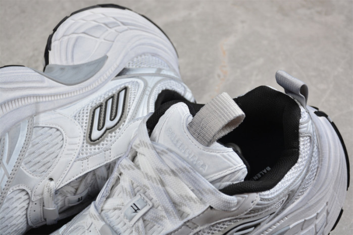 Balenciaga Sneaker -W2MV1 0110
