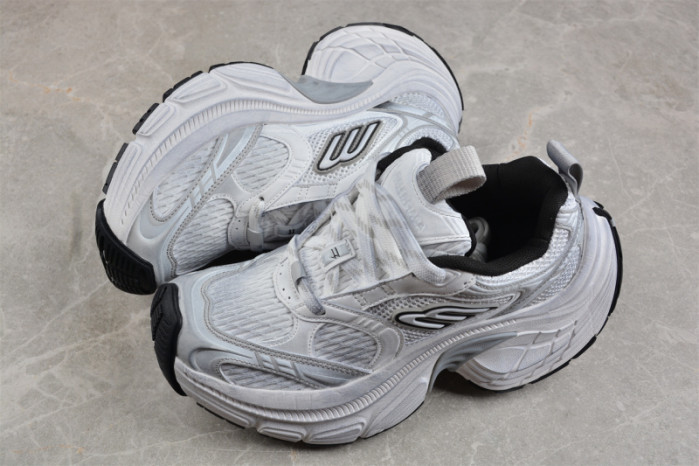 Balenciaga Sneaker -W2MV1 0110