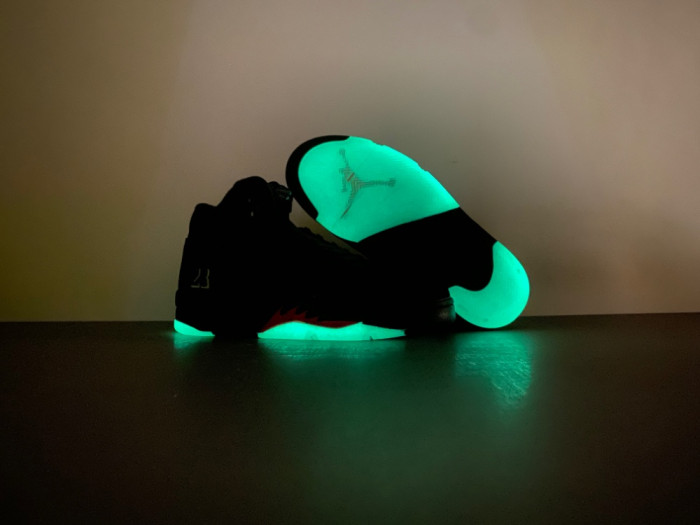Jordan 5 Retro Halloween-HQ7978-001