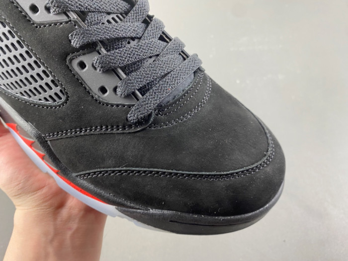 Jordan 5 Retro Halloween-HQ7978-001