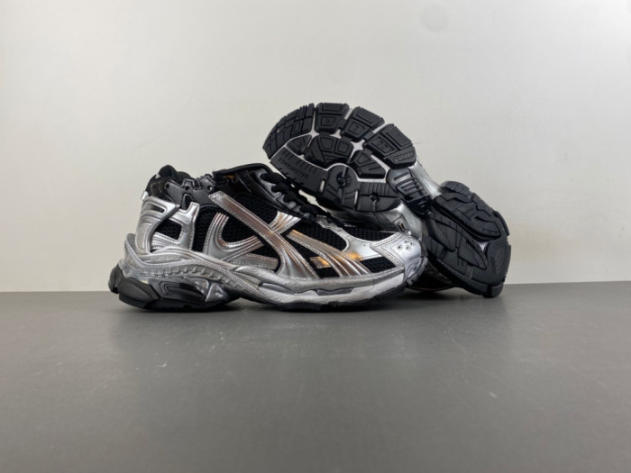 SNEAKER RUNNER 53