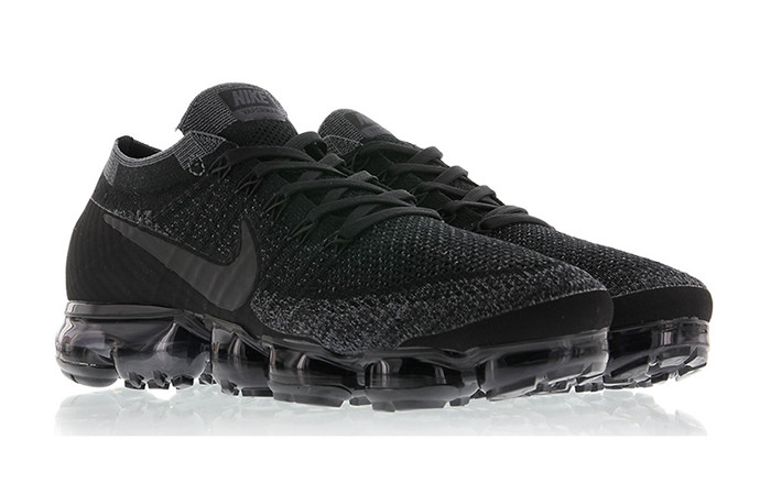 nikelab air vapormax flyknit "triple black" - 899473 003
