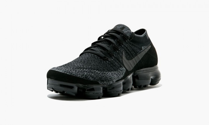 nikelab air vapormax flyknit "triple black" - 899473 003