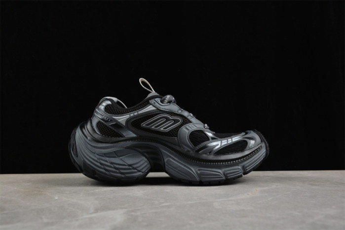 Balenciaga Sneaker -W1MV2 0125