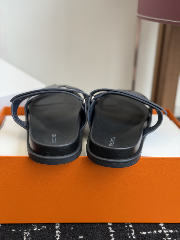 H**me5 Sandal 55
