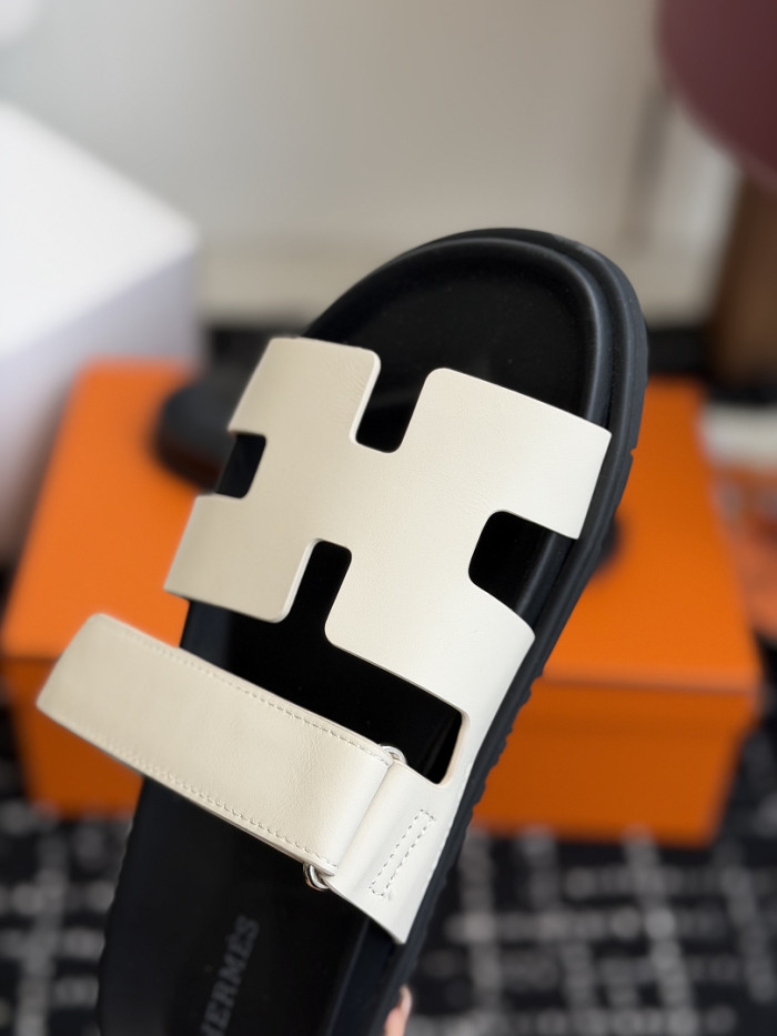 H**me5 Sandal 66