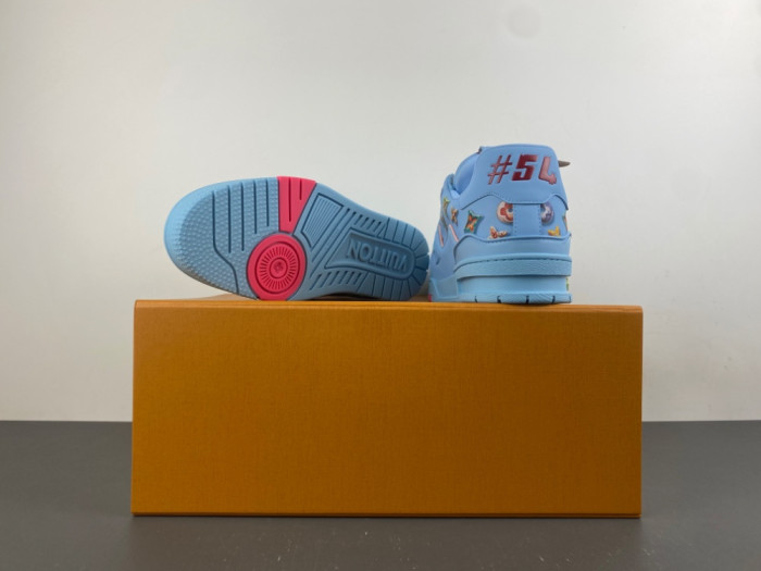 LV snekaers 311