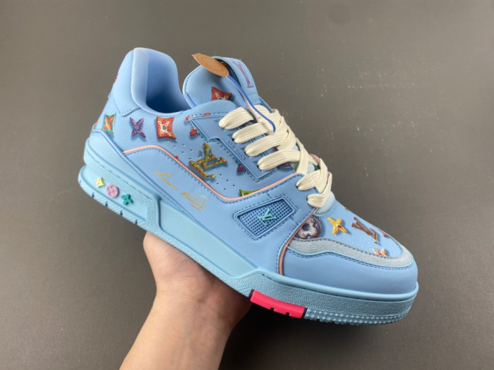 LV snekaers 311