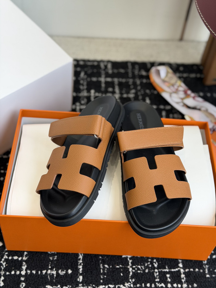 H**me5 Sandal 61