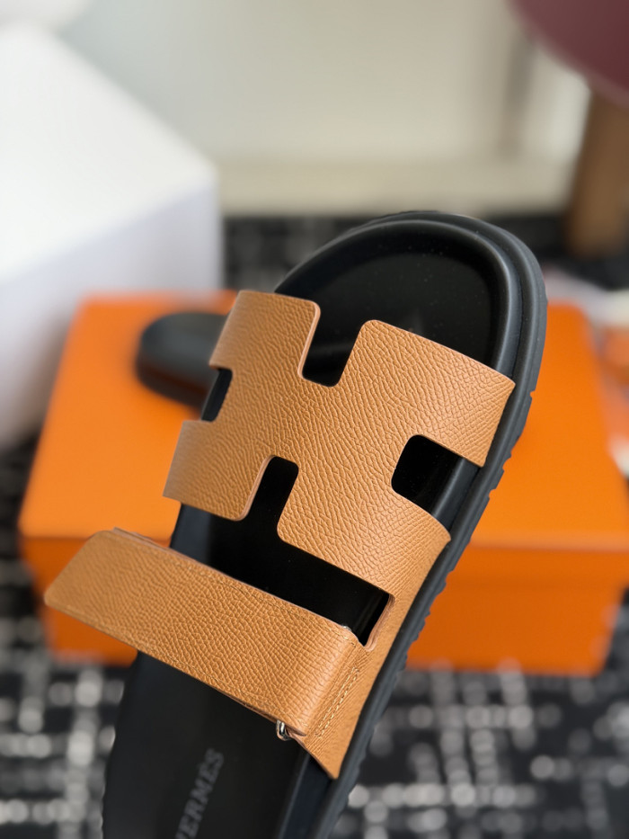 H**me5 Sandal 61