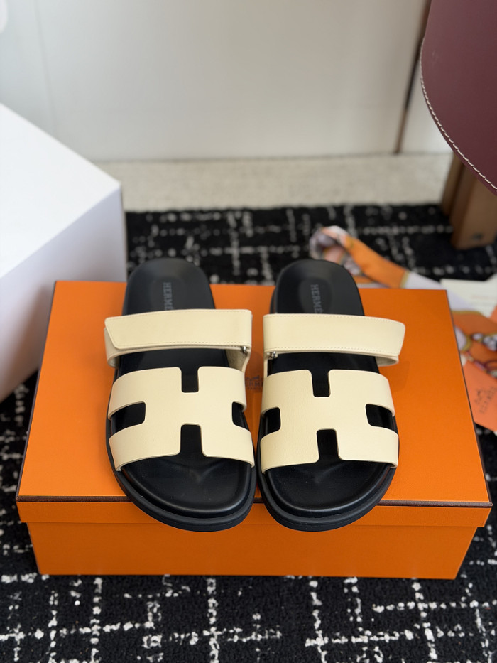 H**me5 Sandal 65