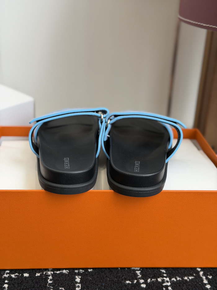 H**me5 Sandal 72