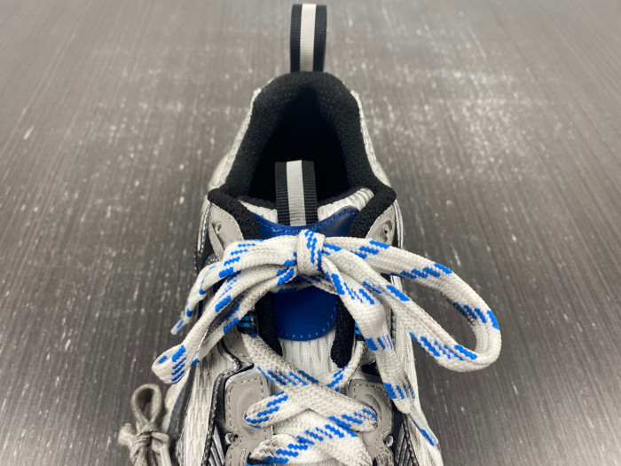 iaga -phantom sneaker-12