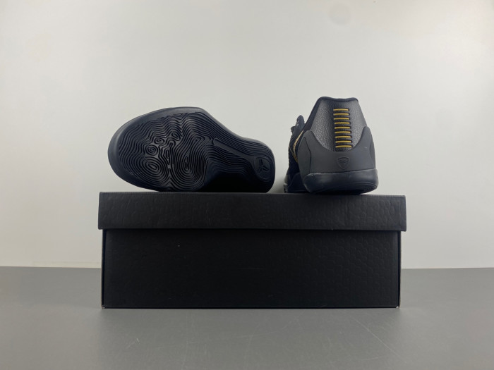 Nike Kobe 9 EM Low-646701-701