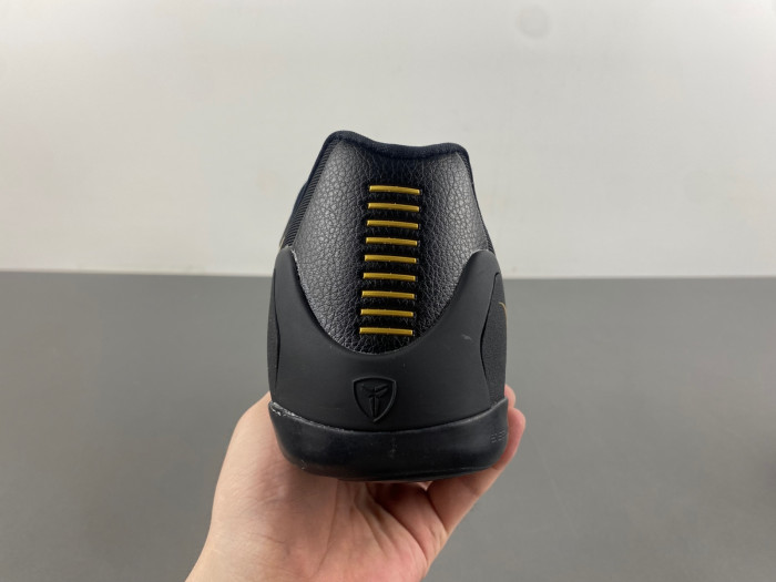 Nike Kobe 9 EM Low-646701-701