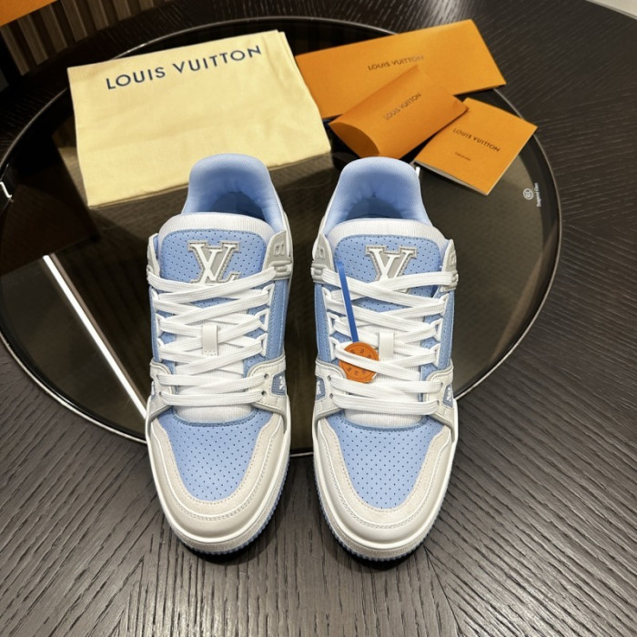 LV snekaers 236