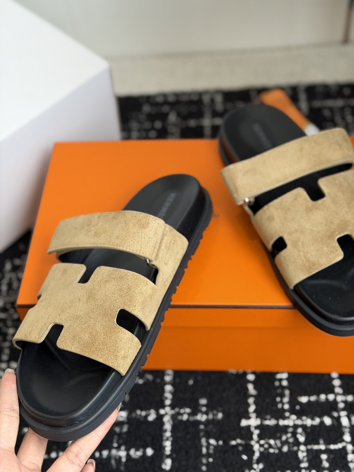 H**me5 Sandal 76