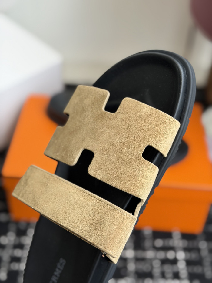 H**me5 Sandal 76