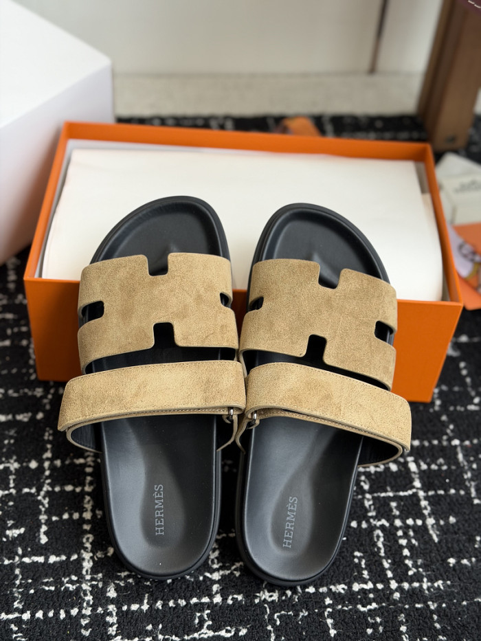 H**me5 Sandal 76
