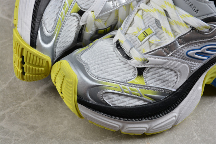 Balenciaga Sneaker -W1MV20510