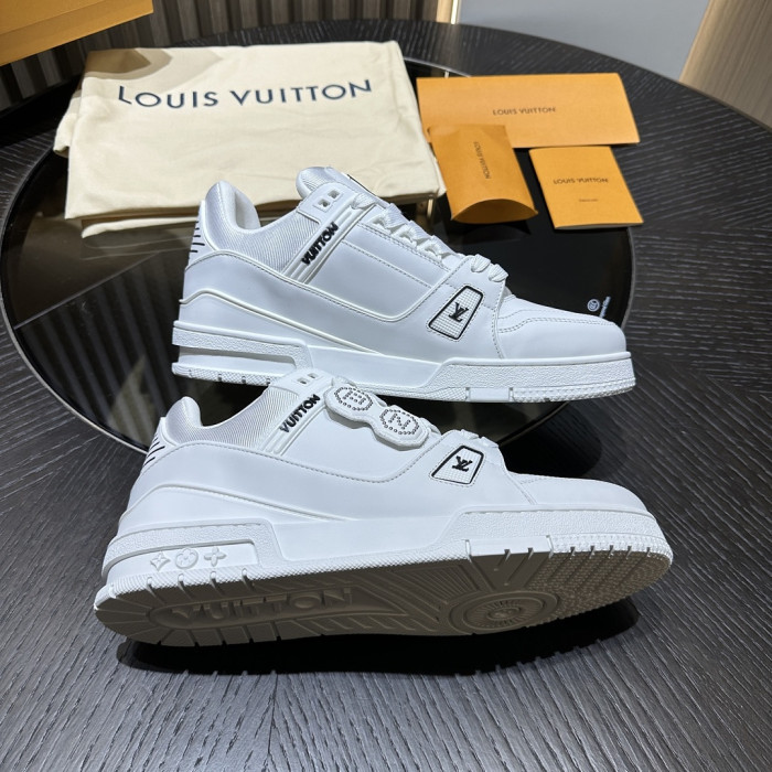 LV snekaers 273