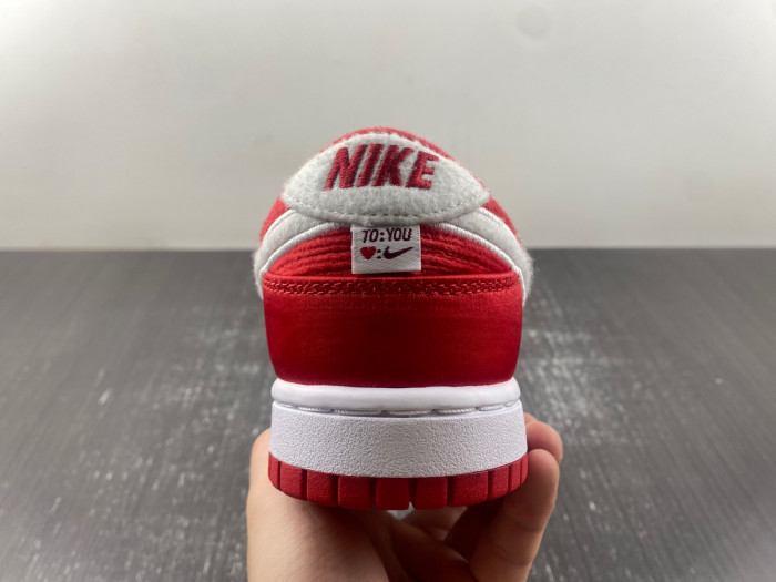 nike dunk low valentine