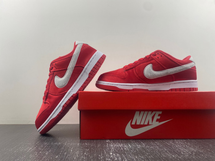 nike dunk low valentine