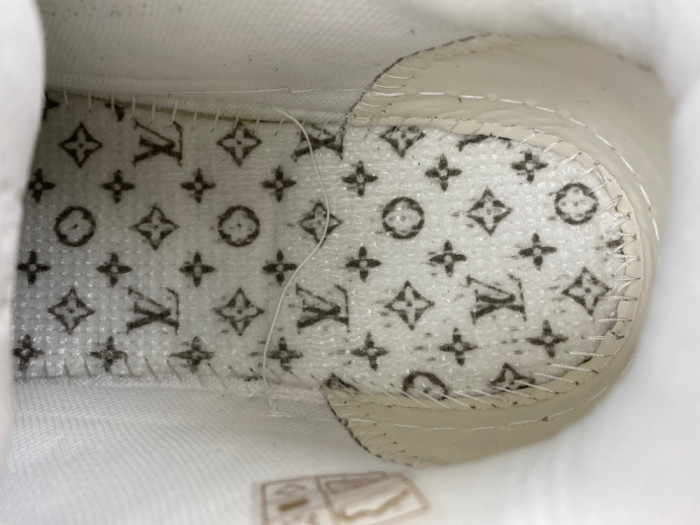 LV snekaers 281