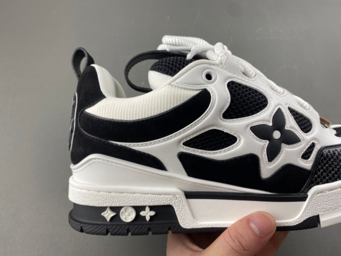 LV snekaers 281