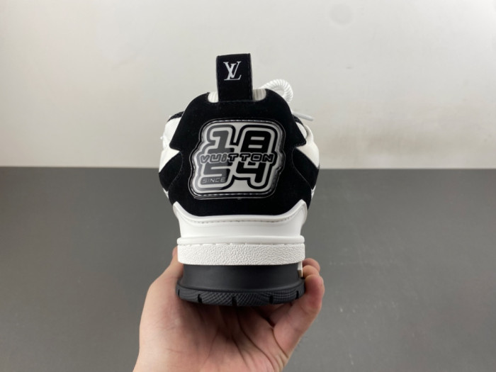 LV snekaers 281