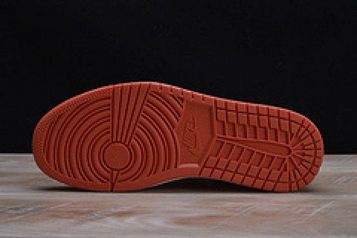 2018 air jordan 1 retro high og vintage coral/sail 555088 800