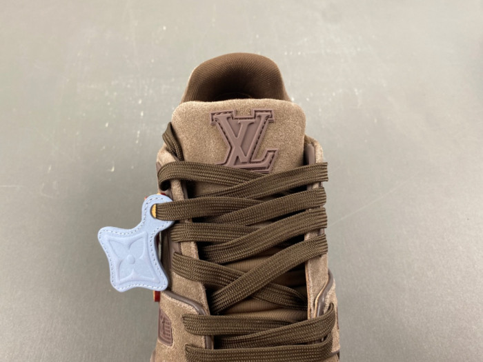 LV snekaers 282