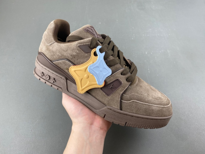 LV snekaers 282