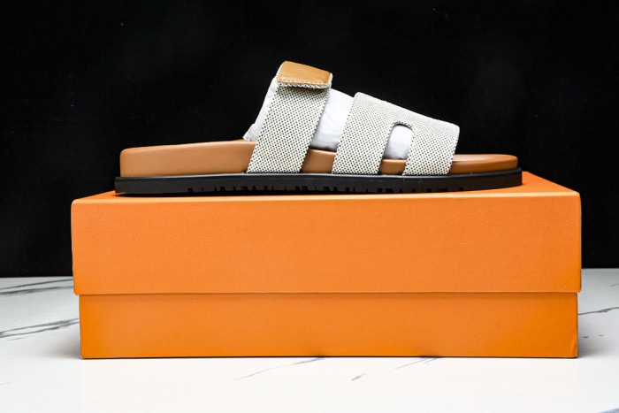 H**me5 Sandal 49