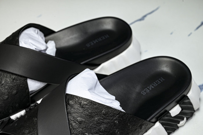 H**me5 Sandal 41