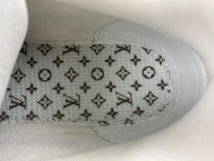 LV snekaers 292