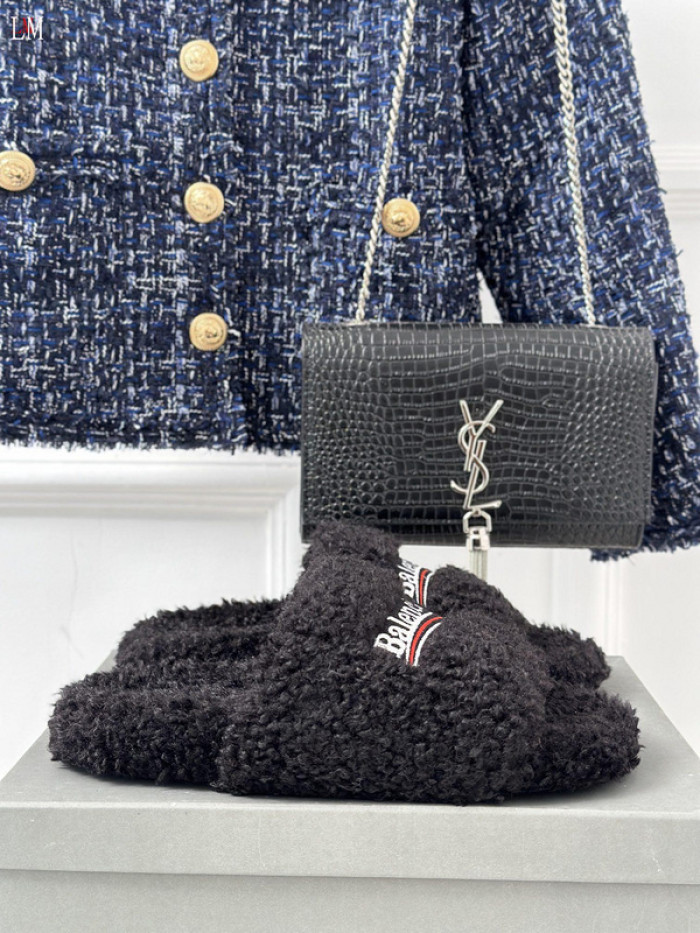 Balenciaga Sandal 14