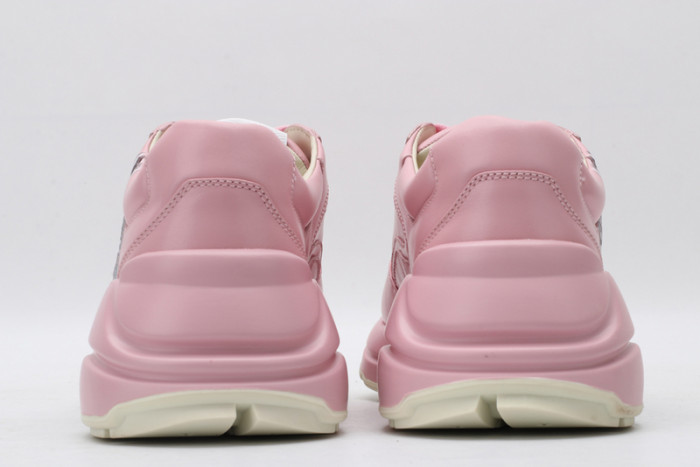 G*u*i* trainer sneaker18