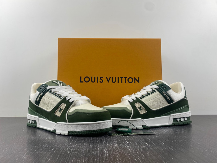 lv snekaers 100