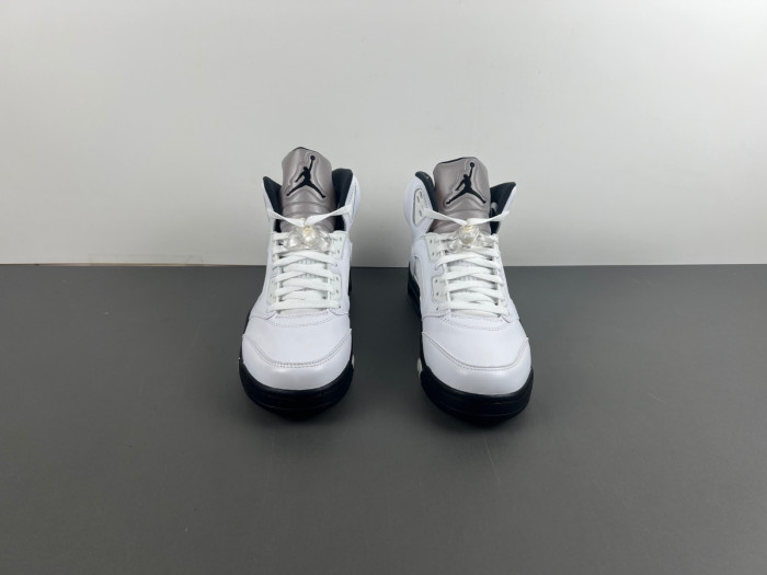 Air Jordan 5 Retro "White and Black"-DD0587-110