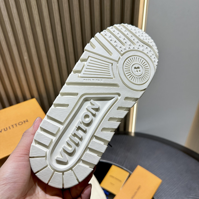 LV snekaers 268