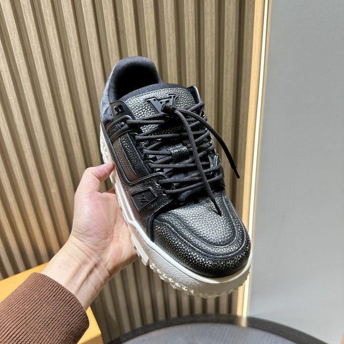 LV snekaers 268