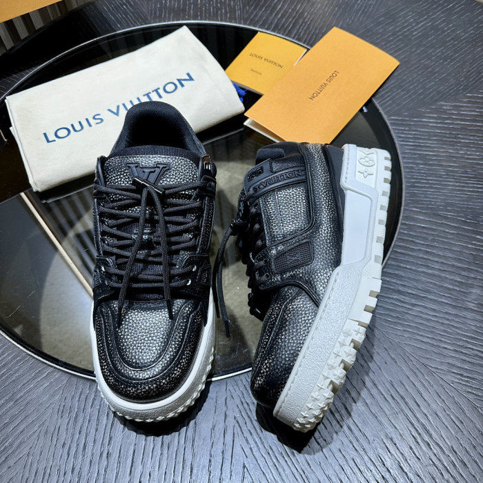 LV snekaers 268